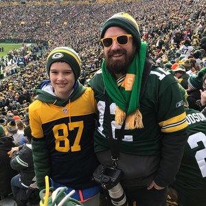 Meet your Posher, Adam